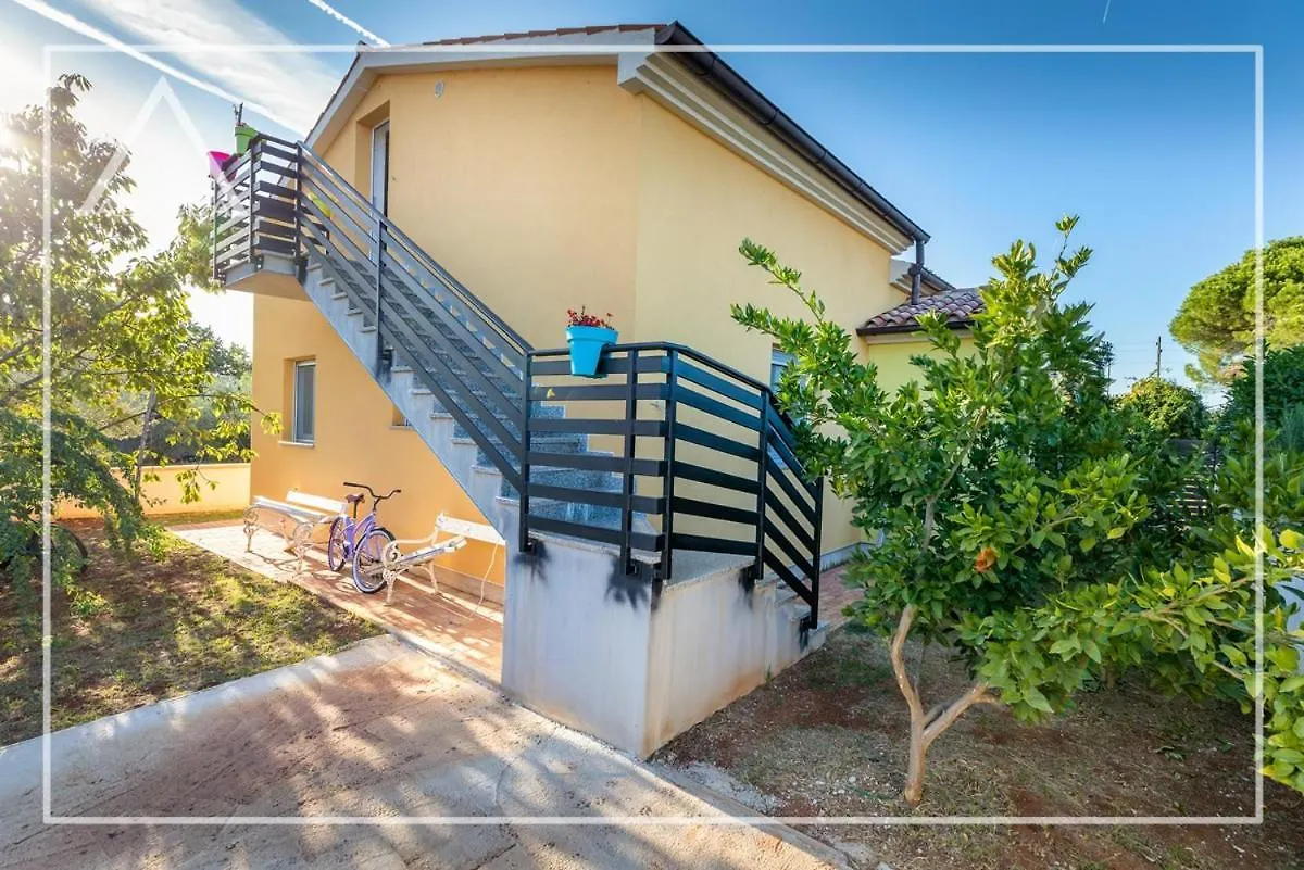 Abacca House Fondole Croatia Villa Galizana Holiday home